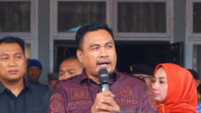 Ketua Komisi I DPRD Konsel, Budi Sumantri