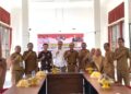 Kesbangpol saat sosialisasi pendidikan politik