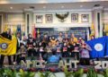 KPS FH UHO saat meraih juara II lomba Moot Court Competition Piala Prof Hilman Hadikusuma