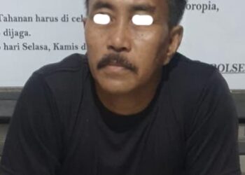 Pelaku saat diamankan Polisi