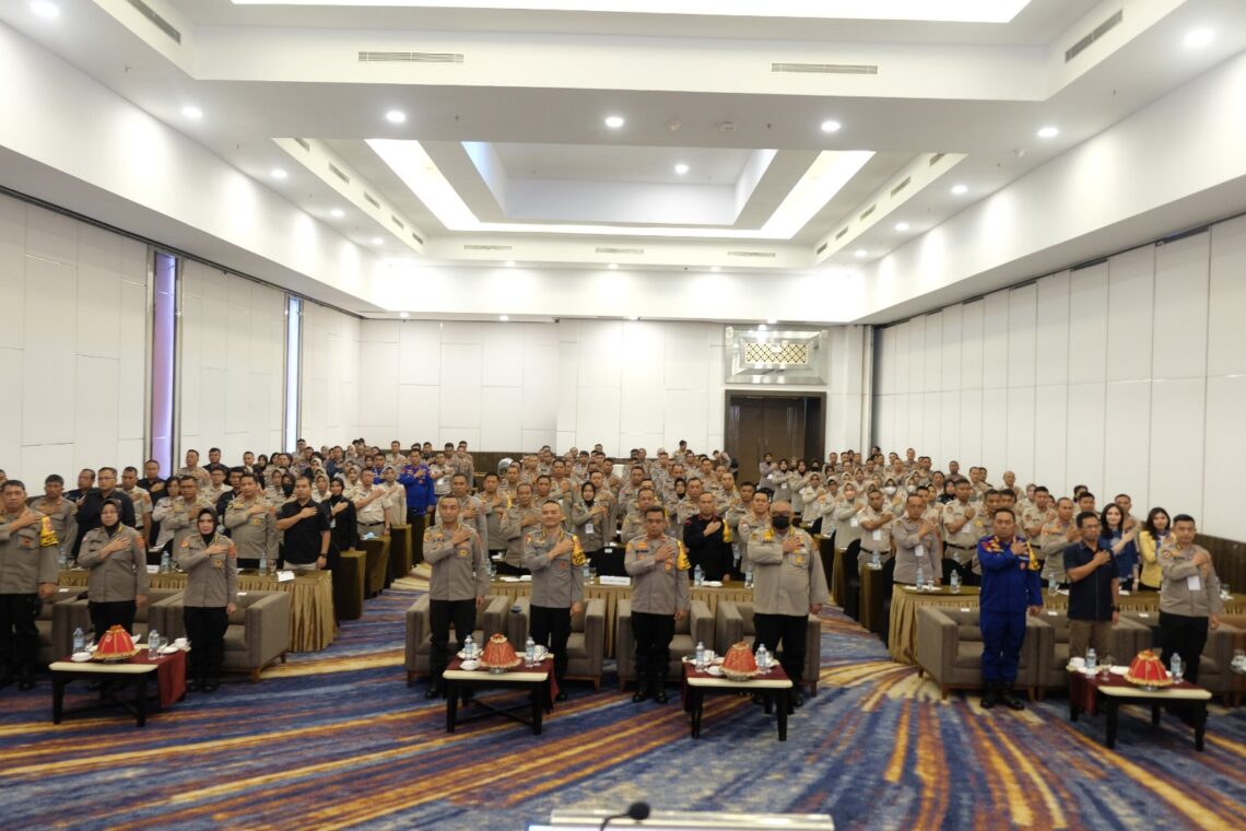 Wakapolda Sultra, Tujuan Utama Polri Saat Ini Mengawal dan Wujudkan Pemilu Damai 10 Kegiatan Rakorbin SDM dan Rakorbin PNS Polda Sultra