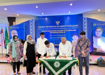 MoU antara KI Sultra dan UMK, disaksikan semua Komisioner KI dan pihak Rektorat UMK