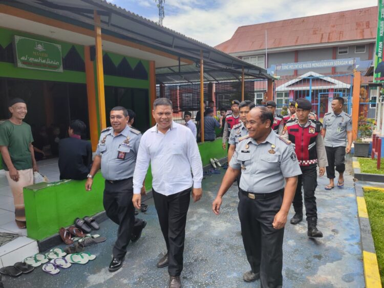 Polres Konawe saat mengunjungi Rutan Kelas IIB Unaaha