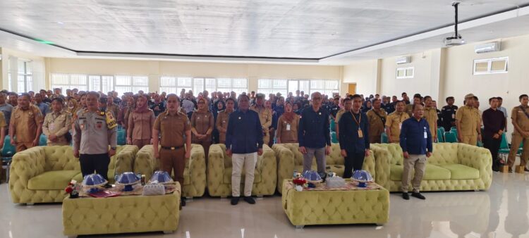 Rapat Koordinasi Persiapan Pengelolaan dan Pendistribusian Logistik Pemilihan Umum (Pemilu) Tahun 2024, di Aula Islamic Center Andoolo Konsel