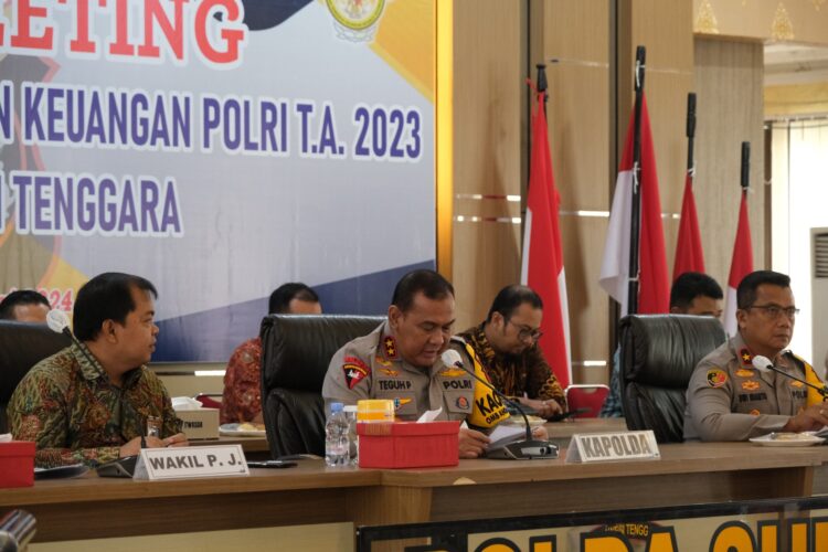 Kapolda Sultra saat membuka entry meeting pemeriksaan laporan keuangan oleh BPK di Polda