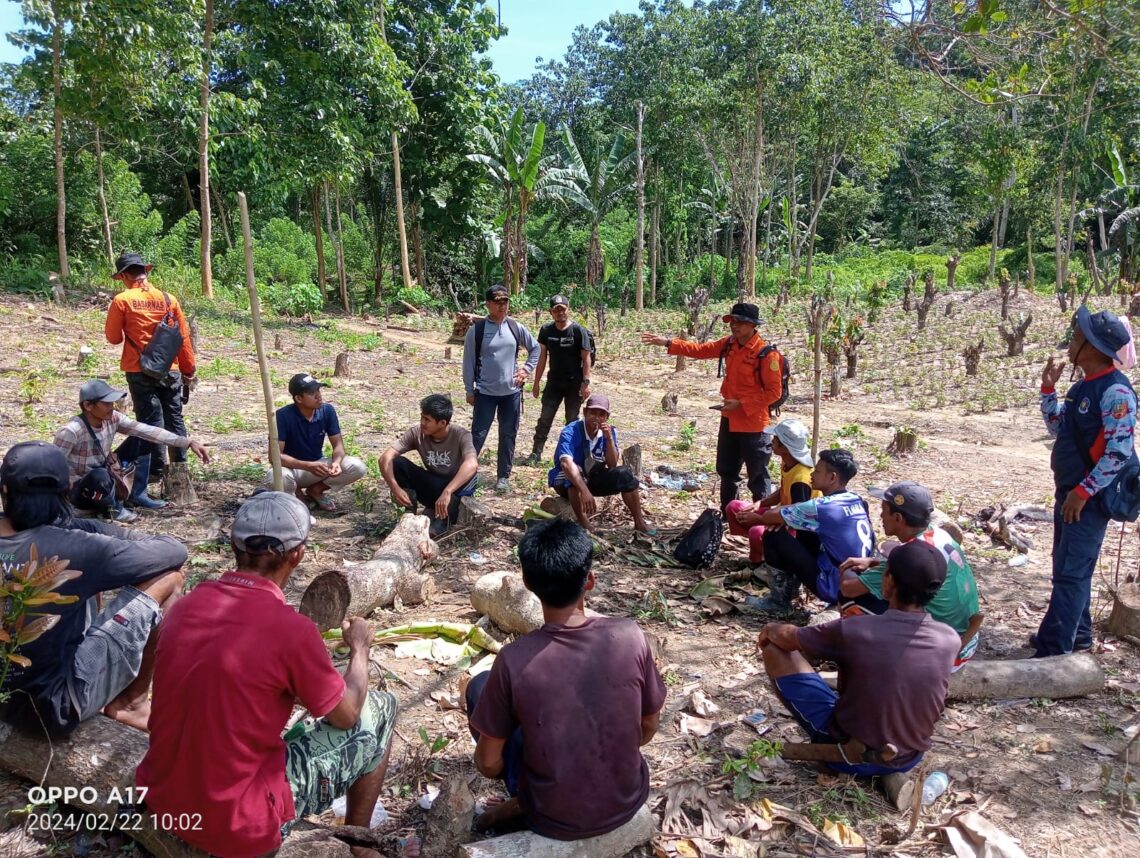 Operasi Pencarian Warga Moramo Yang Hilang di Hutan Dihentikan 10 Ops SAR terhadap warga Moramo yang hilang di hutan, namun tidak membuahkan hasil dan pencarian pun dihentikan