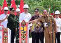 Presiden Jokowi saat meresmikan pelaksanaan Inpres, untuk pengembangan infrastruktur jalan di Provinsi Kalimantan Timur