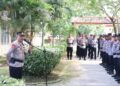 Personel Polres Konsel saat berada di Hotel Wonua Monapa untuk pengamanan pleno rekapitulasi Pemilu 2024