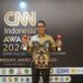 General Manager PLN UID Sulselrabar, Moch. Andy Adchaminoerdin usai meraih penghargaan pada ajang CNN Indonesia Awards 2024