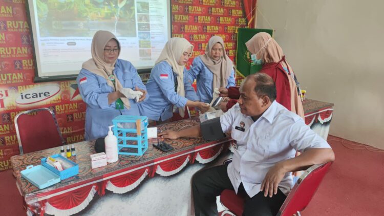 Rutan Unaaha gandeng RSUD gelar donor darah sambut peringatan Hari Bhakti Pemasyarakatan (Kemenkumham Sultra)