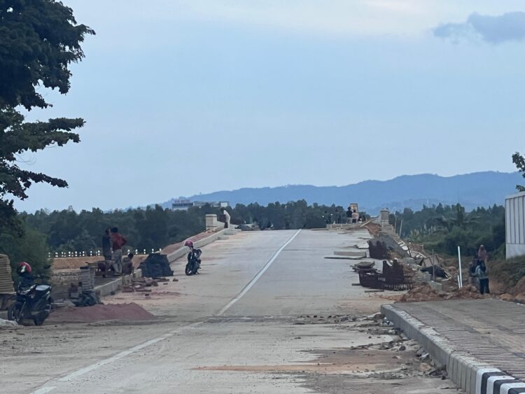 Pekerjaan Inner Ring Road, terliat masih ada aktivitas pengerjaan padahal telah PHO