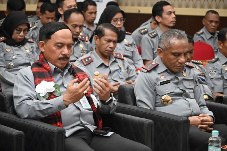 Staf Ahli Menteri Bidang Politik dan Keamanan Kemenkumham, Ibnu Chuldun saat Kunker di Kanwil Sultra