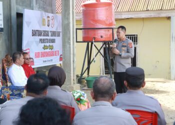 Kapolresta Kendari saat sambutan usai memberikan bantuan sumur bor untuk Gereja Yerikho