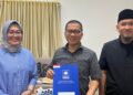 Paslon Siska-Sudirman saat menerima SK dukungan dari DPP PAN pada 2 Juli kemarin