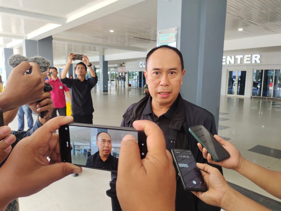 Sinyal Berpasangan di Pilgub, ASR Sebut Ridwan Bae Tokoh dan Populer 10 Bakal Calon Gubernur Sulawesi Tenggara, Andi Sumangerukka