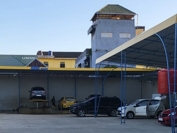 Pencucian Go Carwash & Coffee di Jalan Abunawas, Kota Kendari