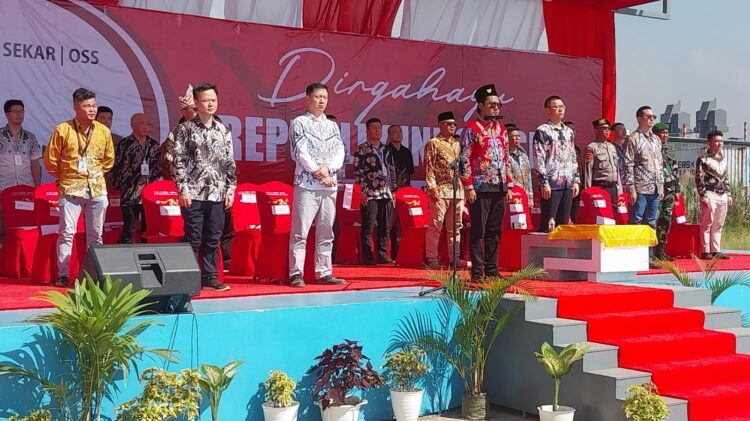 PT OSS saat menggelar upacara HUT RI