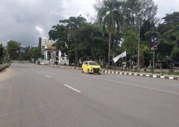 Salah satu jalan di Kota Kendari dengan kondisi baik