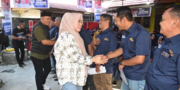 Siska-Sudirman usai melantik tim pemenangan Kendari Barat