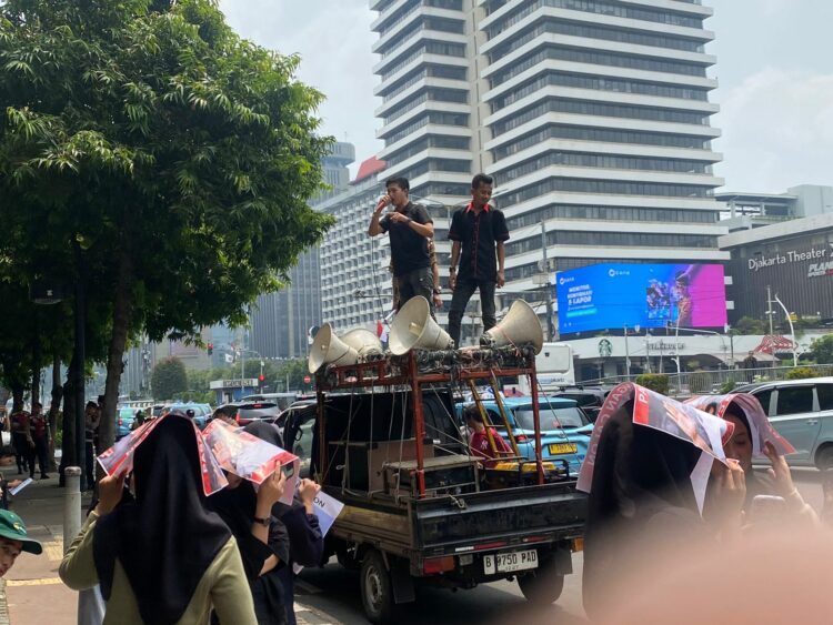 DPP RMN saat mendesak Bawaslu RI di Jakarta segera periksa Ikbar-Abuhaera, serta Kades Wawoheo