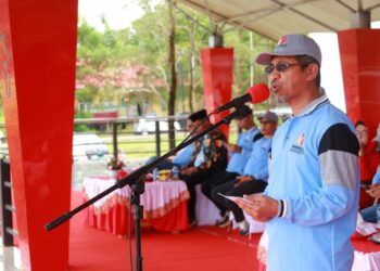 Pjs Bupati Konut, Drs. La Ode Saifuddin, M. Si saat memberikan arahan pada Apel Siaga