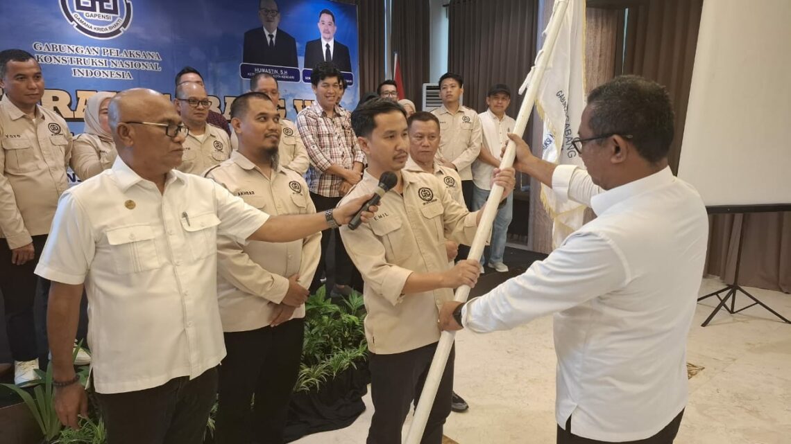 Ermilian Modo Nahkodai Gapensi Kendari, Bakal Prioritaskan Peningkatan Kemitraan 10 Ermilian Modo saat terpilih sebagai Ketua Gapensi Kendari