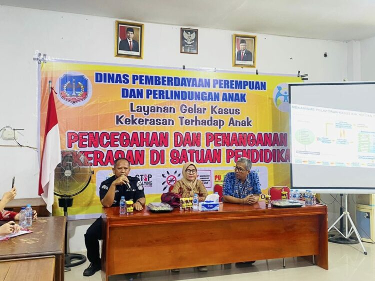 DPPA Kolaka saat sosialisasi pencegahan kekerasan di satuan pendidikan