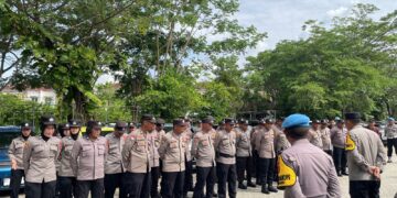 Polresta Kendari melakukan pengamanan rapat pleno di Hotel Claro