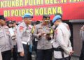 Pemeriksaan HP milik personel Polres Kolaka