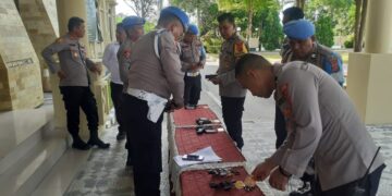 Pemeriksaan Senpi dinas personel Polresta Kendari