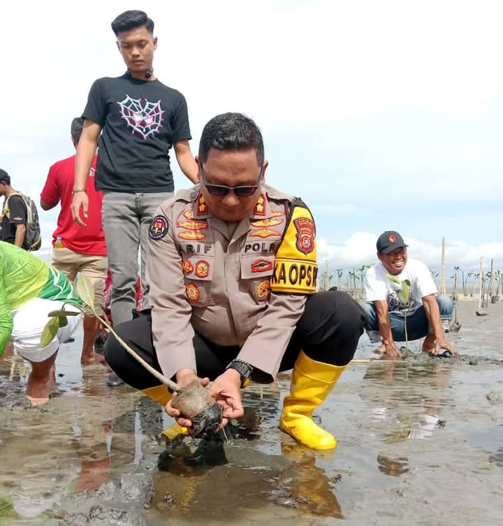 Kapolres Kolaka Utara (Kolut), AKBP Arief Irawan, S.I.K