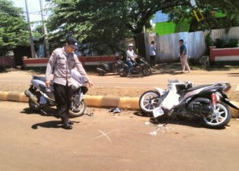 Laka lantas dua pengendara di depan Puskesmas Kolaka