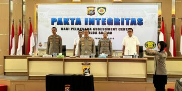 Penandatanganan pakta integritas Polda Sultra