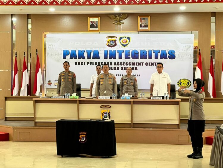 Penandatanganan pakta integritas Polda Sultra