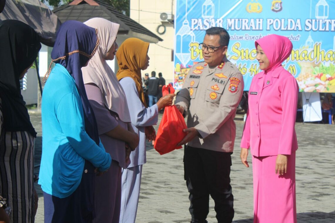 Pasar murah jelang Ramadhan oleh Polda Sultra