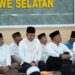 Bupati Konsel, Irham Kalenggo didampingi Wabup, serta tim dan relawan Irham-Wahyu pada acara buka puasa bersama