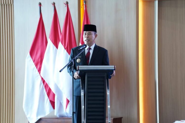 Gubernur Sultra, Andi Sumangerukka memberikan sambutan pada Sertijab Bupati Konsel