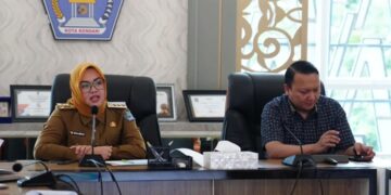 Wali Kota Kendari, Siska Karina Imran memimpin rapat rekonsiliasi iuran PPU PN Daerah dan PBPU Pemda Triwulan 1 Tahun 2025