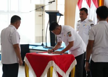 Penandatanganan perjanjian kinerja Pemkab Konsel