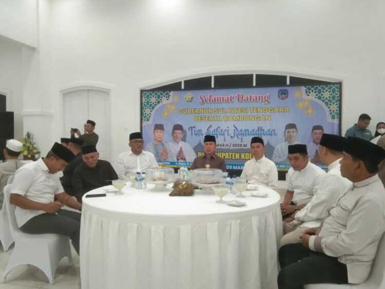 Rombongan tim Safari Ramadhan Provinsi Sultra berbuka puasa bersama Pemda Kolaka