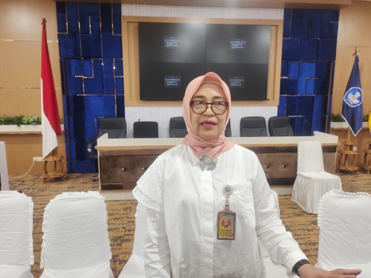 Ketua Panitia Pemilihan Rektor UHO, Prof. Dr. Weka Widayati, MS