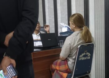 Pelaku penganiaayan bayi usia 6 bulan saat diamankan Reskrim Polresta Kendari