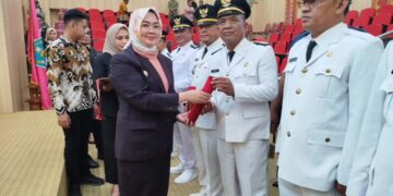 Wali Kota Kendari, Siska Karina Imran saat melantik 23 Pejabat lingkup Pemkot Kendari