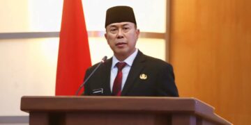 Gubernur Sultra, Mayjen TNI (Purn) Andi Sumangerukka