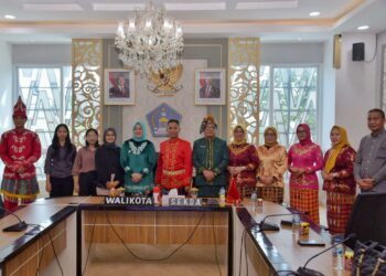 Pemkot Kendari bersama LSDP terkait pengelolaan sampah
