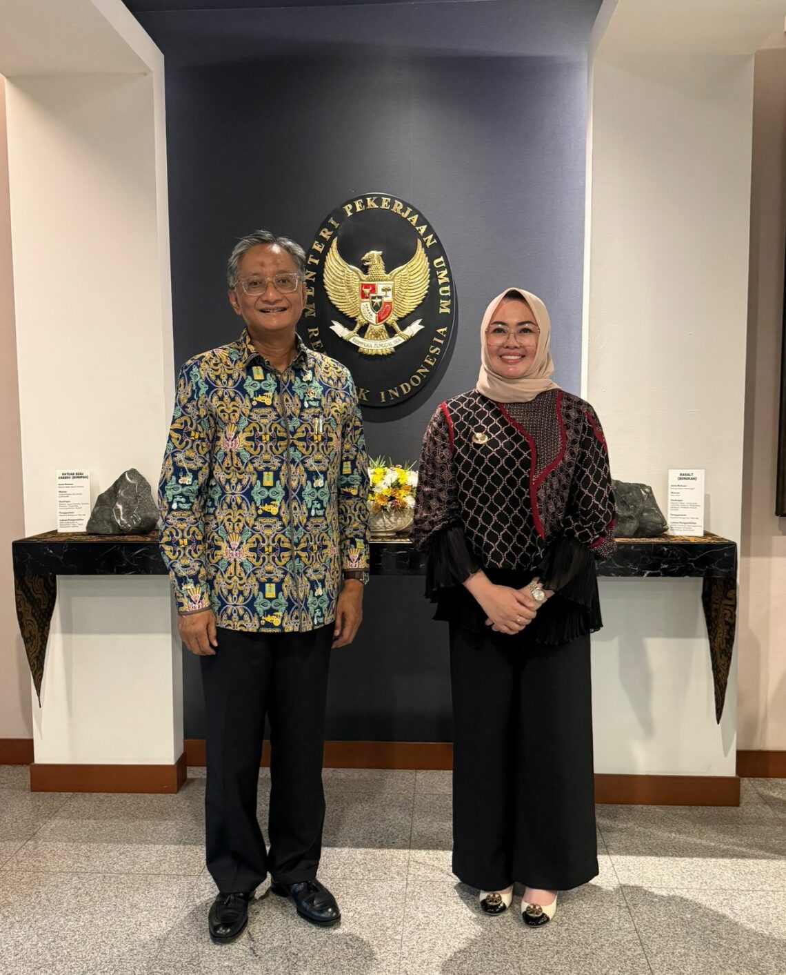 Menteri PU, Dody Hanggodo bersama Wali Kota Kendari, Siska Karina Imran