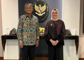 Menteri PU, Dody Hanggodo bersama Wali Kota Kendari, Siska Karina Imran