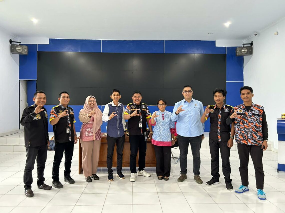 LSM GMBI saat audiensi dengan KI Sultra