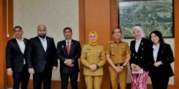 Wali Kota Kendari, Siska Karina Imran saat menghadiri pelantikan pengurus HIPMI Sultra