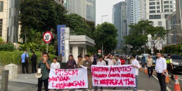 Perantara saat geruduk Kantor PT SCM di Jakarta